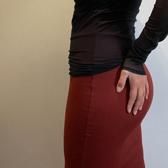 Canadian Made Pencil Skirt in Terracota -S- - Picture 7 of 13